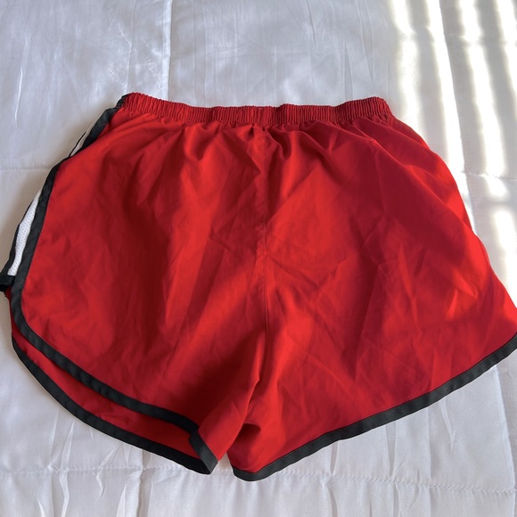 Nike dry fit shorts - Picture 2 of 3